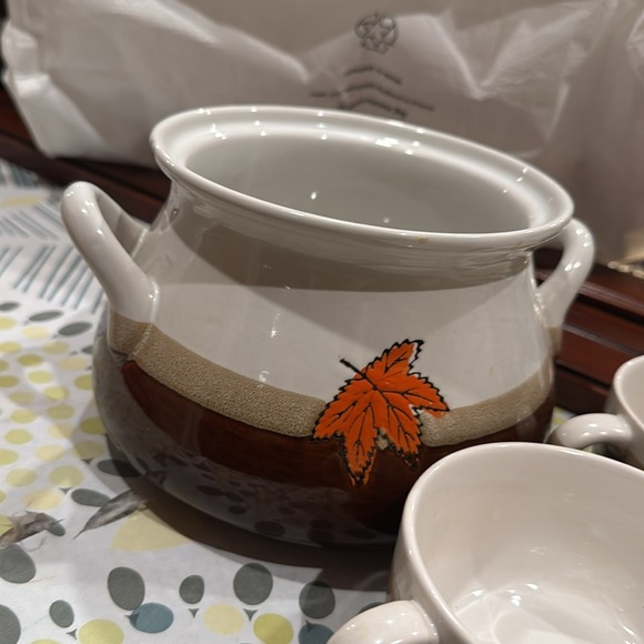 SOUP BOWL AND SOUP DISHES FOR SALE SUPRE CUTE FOR FALL - Picture 8 of 9